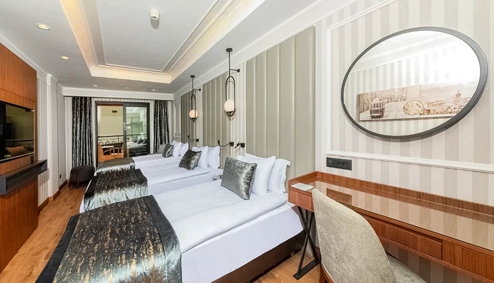 هتل موکارناس پرا استانبول